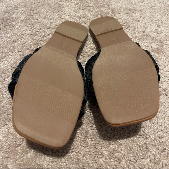 Target black sandals, NWOT NEVER WORN 9 - Picture 3 of 3